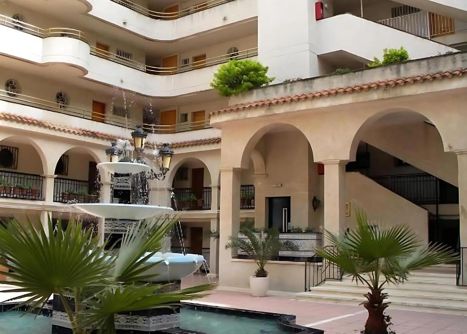 520 - Golden Coast Paradise Salou 0*,
